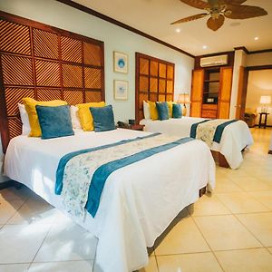Suite Ocean Front